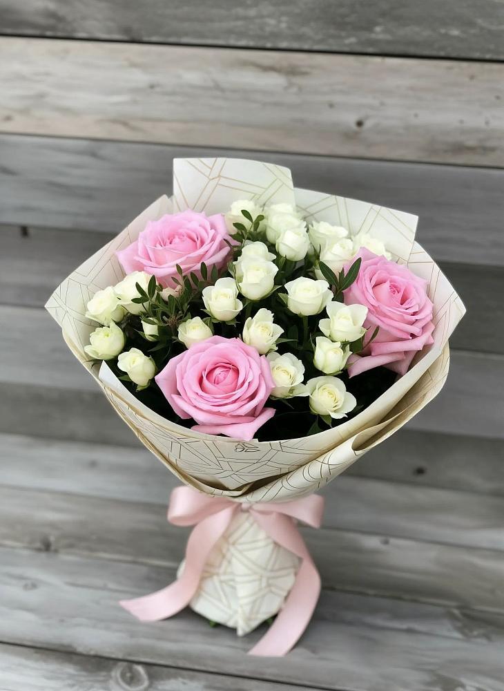 Букет цветов из: Розы в Первомайском Оренбургский район