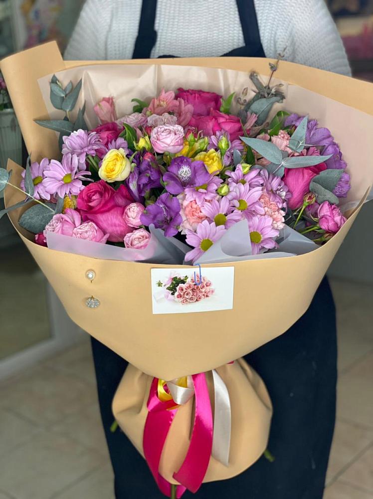 Букет цветов из: Хризантемы, Гвоздики и Альстромерии в Первомайском Оренбургский район