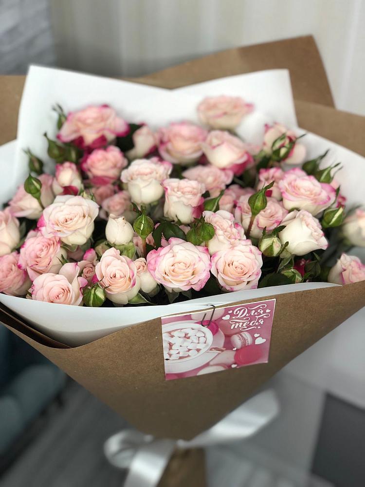 Букет цветов из: Розы в Первомайском Оренбургский район