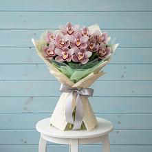 Букет цветов из:  Орхидеи и Розы в Первомайском Оренбургский район