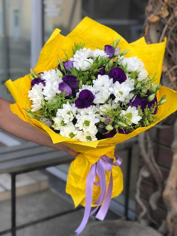 Букет цветов из: Ирисы, Хризантемы и Ромашки в Первомайском Оренбургский район