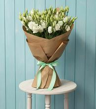 Букет цветов из:  Лизиантусы в Первомайском Оренбургский район