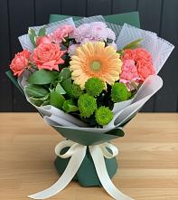 Букет цветов из:  Гвоздики, Розы, Герберы и Хризантемы в Первомайском Оренбургский район