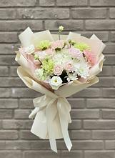 Букет цветов из:  Гвоздики, Розы, Лизиантусы и Хризантемы в Первомайском Оренбургский район