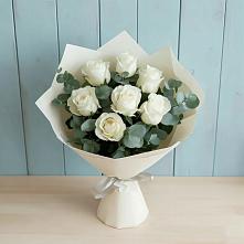 Букет Белые розы в Эвкалипте в Первомайском Оренбургский район