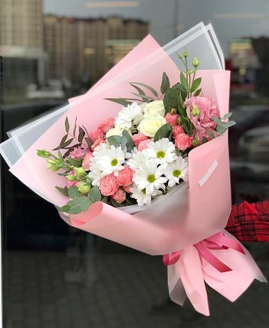 Букет цветов из: Розы, Лизиантусы и Хризантемы в Первомайском Оренбургский район